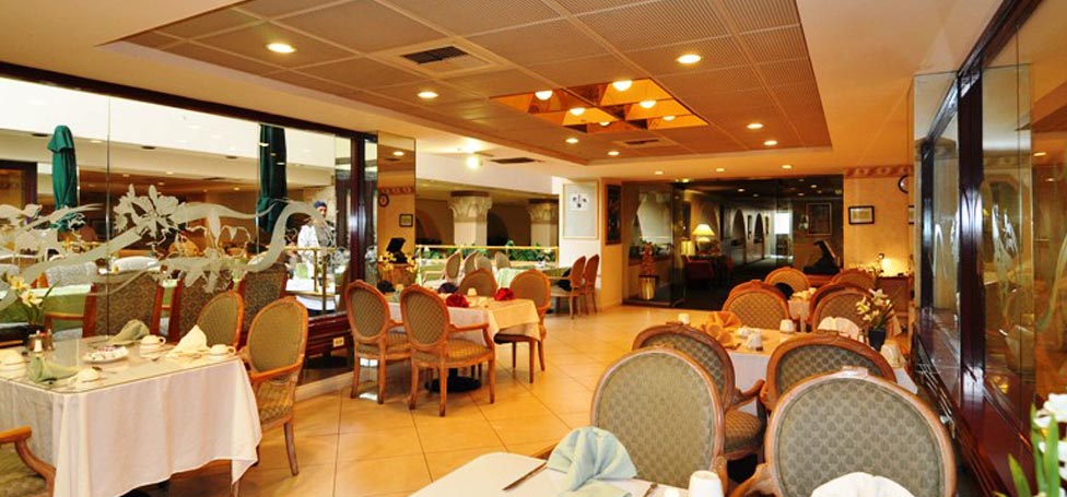 Downtown Los Angeles hotel restaurant